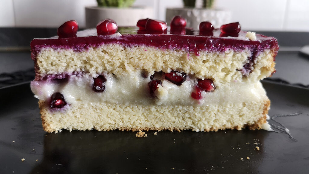 Torta low carb al melograno