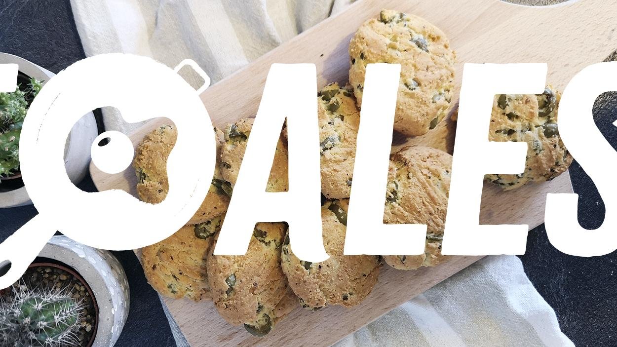 Keto Biscotti al Parmigiano e olive