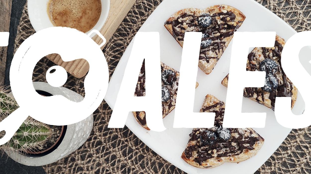 Waffle keto al burro di arachidi in friggitrice ad aria
