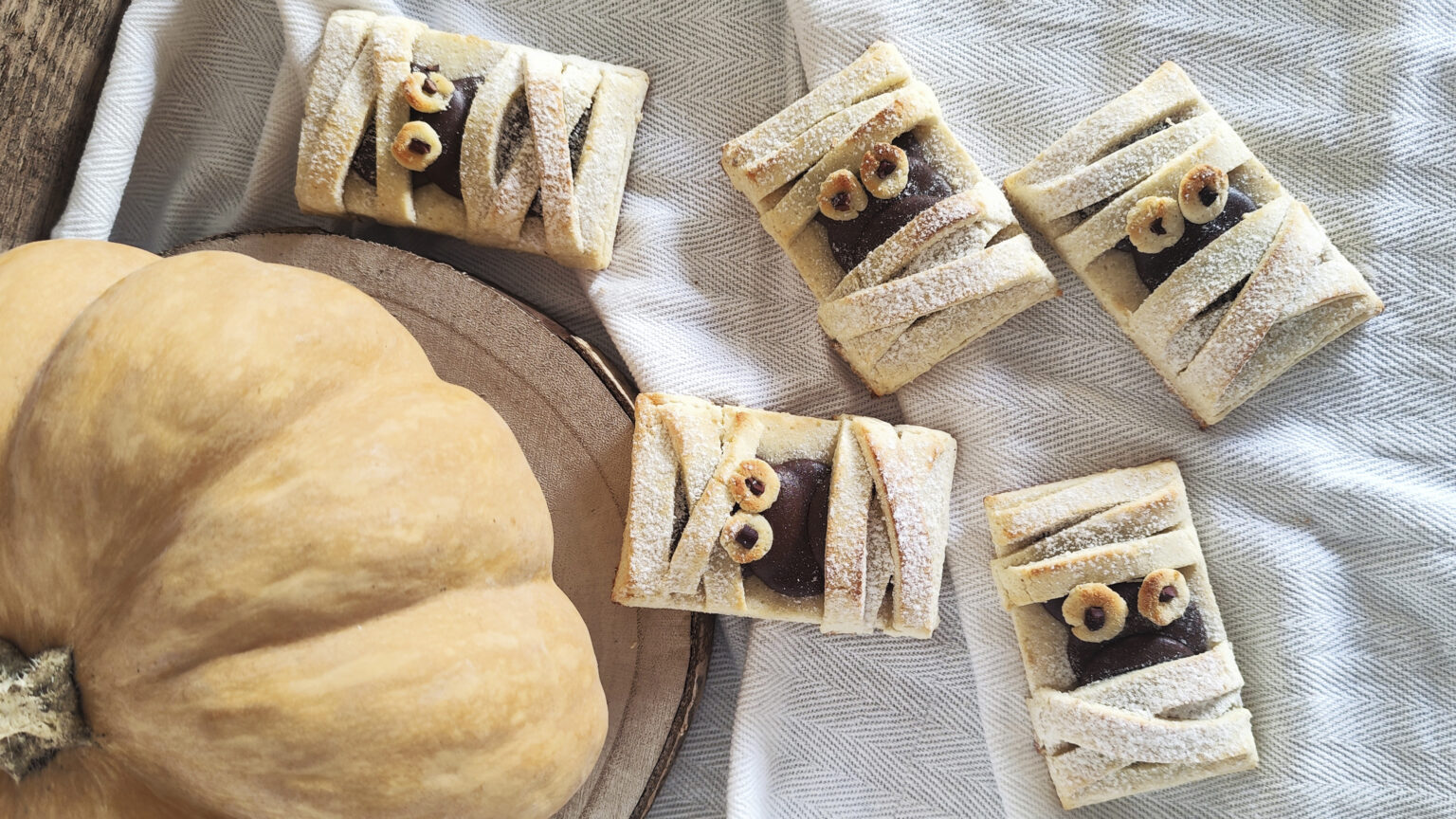 Biscotti keo di Halloween a forma di mummia