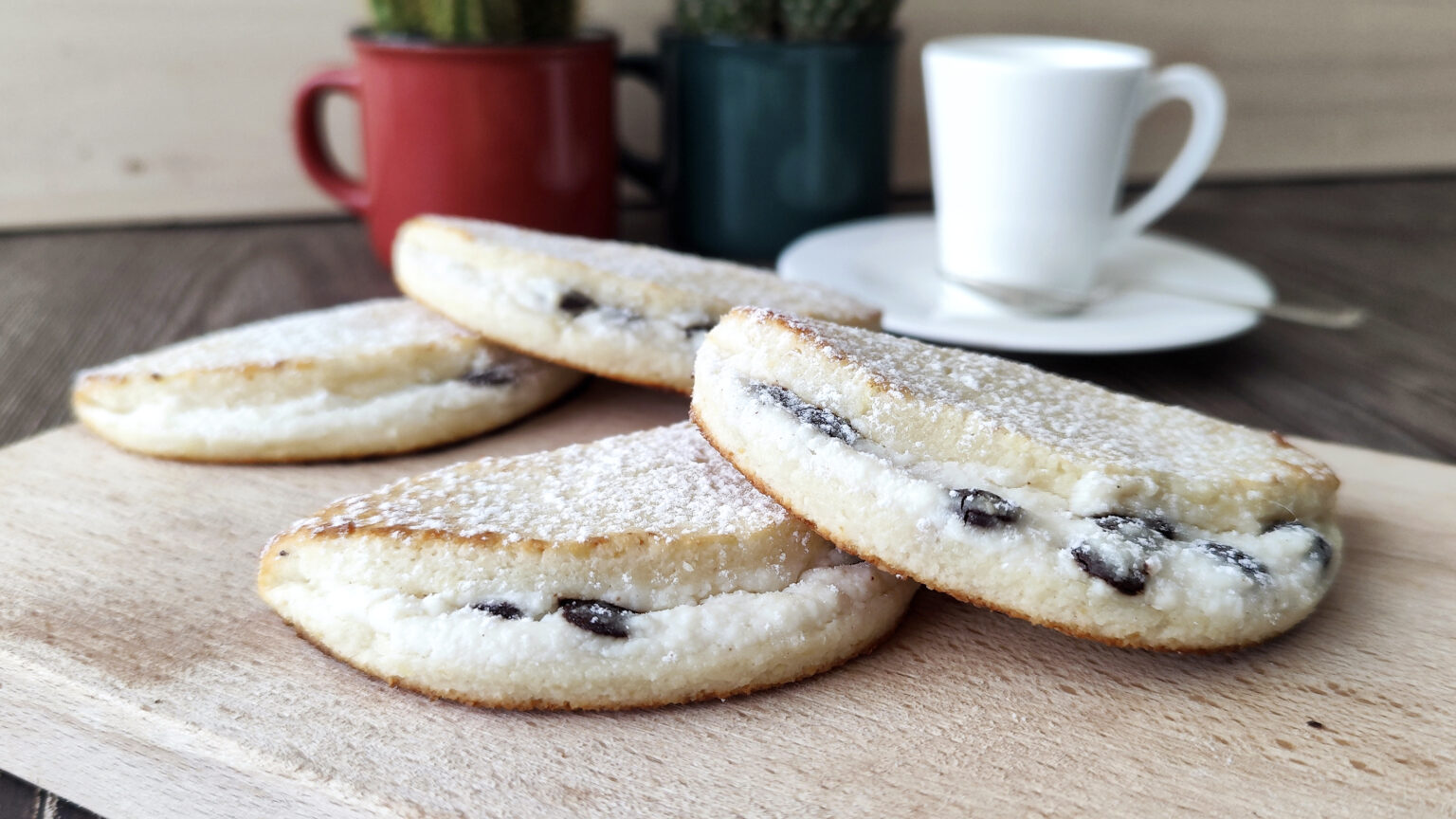 Keto panzerotti con frolla allo yogurt