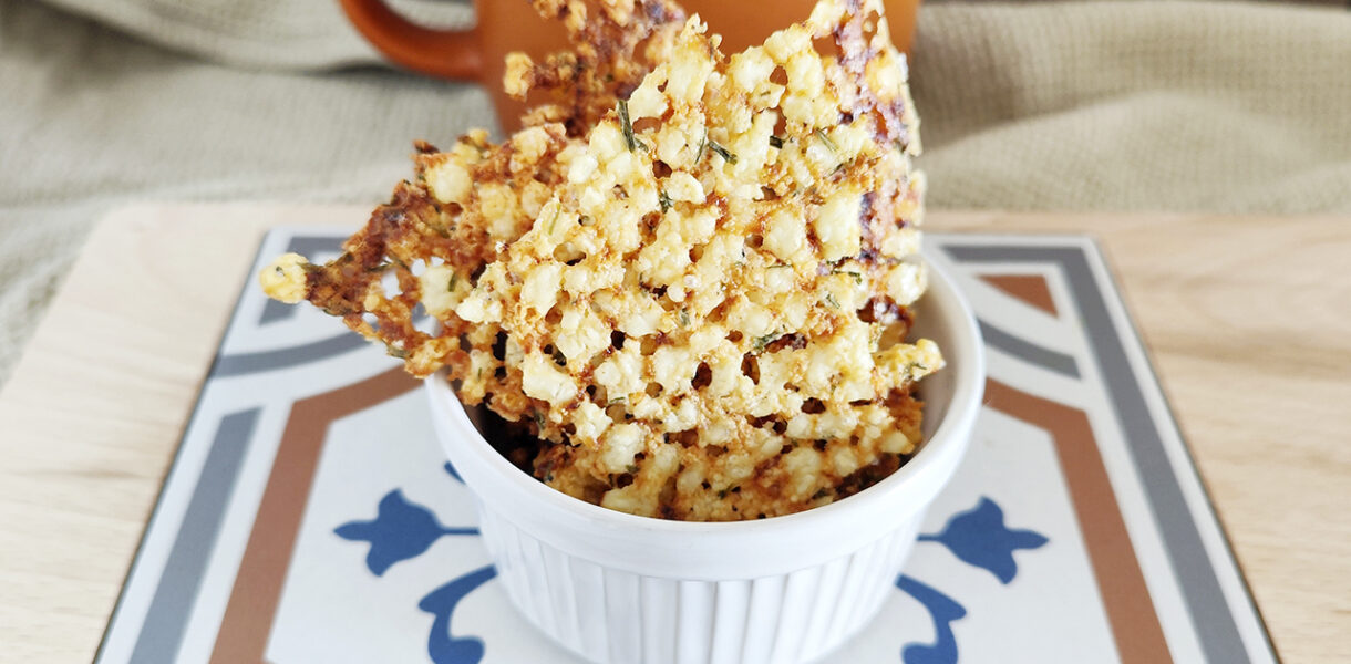 keto chips di fiocchi di latte