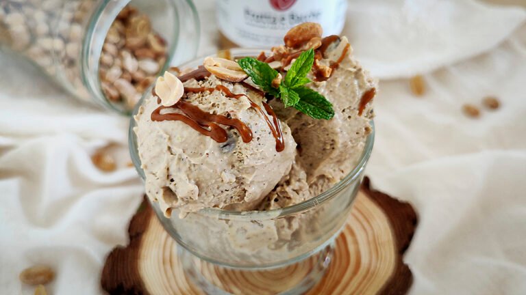 Gelato keto al burro di arachidi senza gelatiera Gelato keto al burro di arachidi senza gelatiera