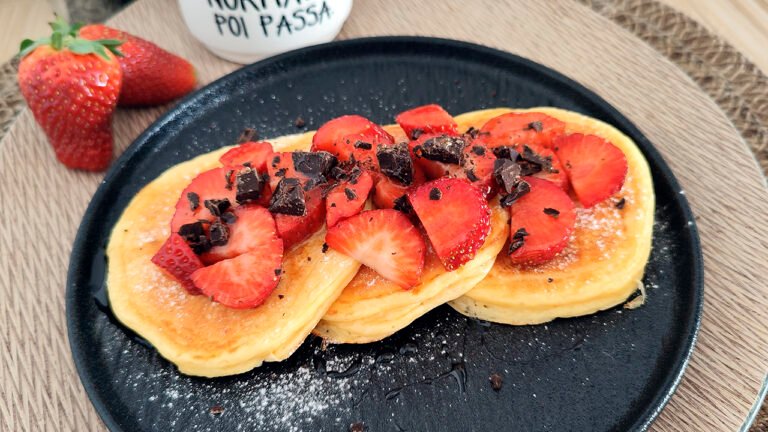 Pancake keto proteici con ricotta