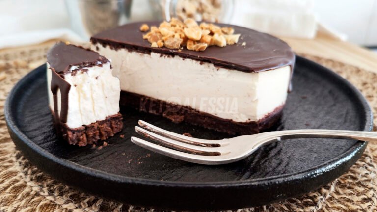 Cheesecake al burro di arachidi keto low carb Cheesecake keto al burro di arachidi