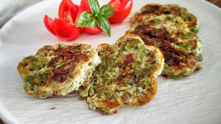Frittelle keto di fagiolini: ricetta senza frutta secca e semi Frittelle keto di fagiolini