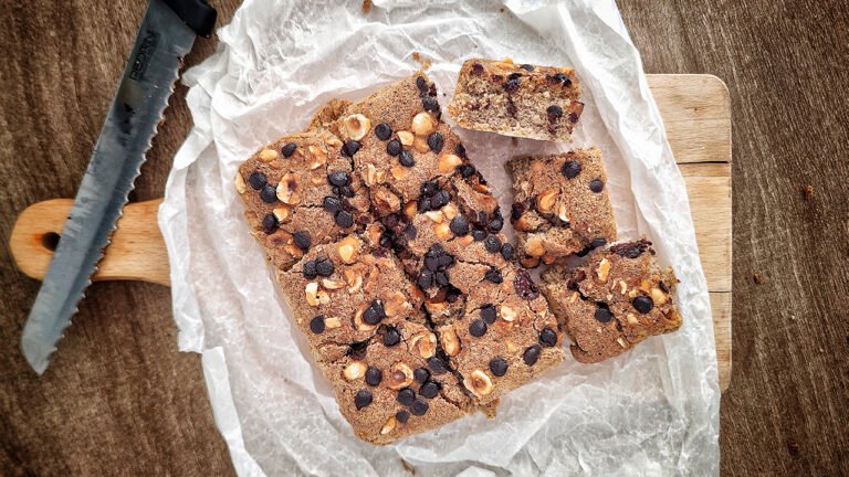 Torta Tenerina keto alle nocciole: in friggitrice ad aria Torta Tenerina keto alle nocciole