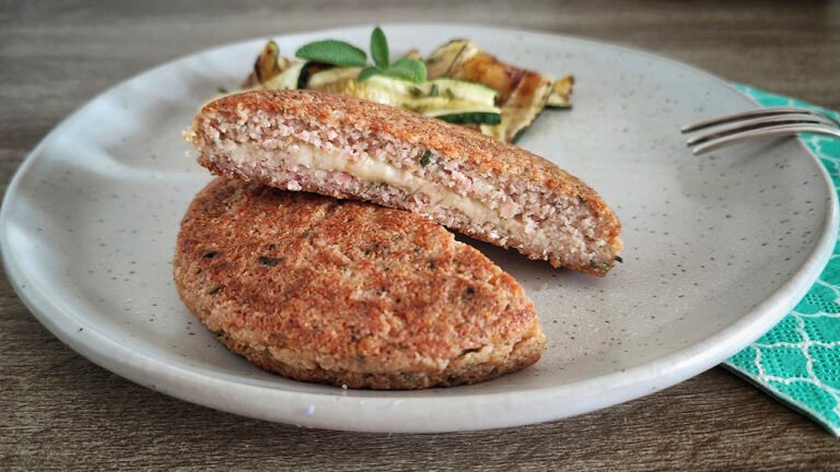 Hamburger keto di prosciutto Hamburger keto di prosciutto