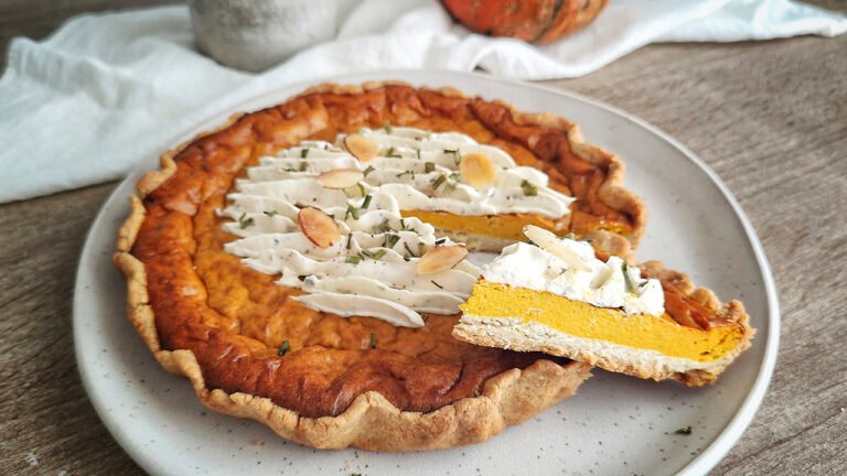 Pumpkin Pie Keto in versione salata: la torta alla zucca senza glutine Pumpkin Pie Keto in versione salata