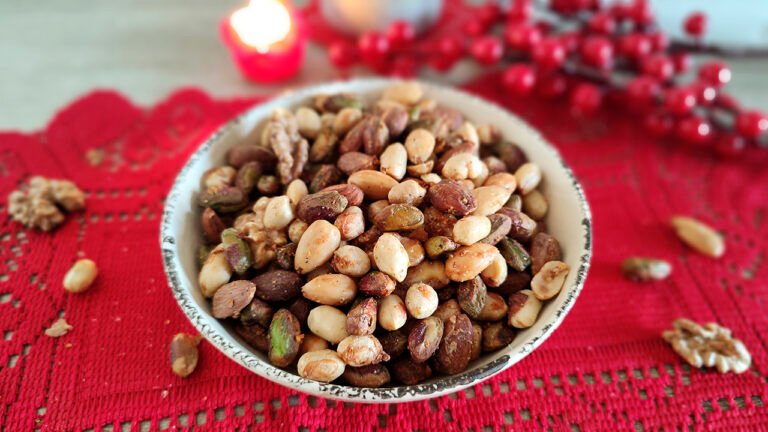 Frutta secca speziata keto: lo snack perfetto per l’aperitivo Frutta secca speziata keto