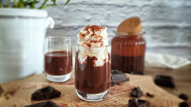 Liquore al cioccolato keto: cremoso senza glutine Liquore al cioccolato keto