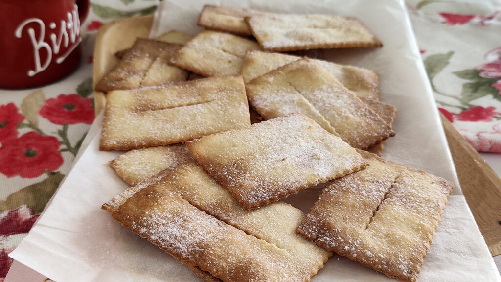 Chiacchiere al forno chetogeniche