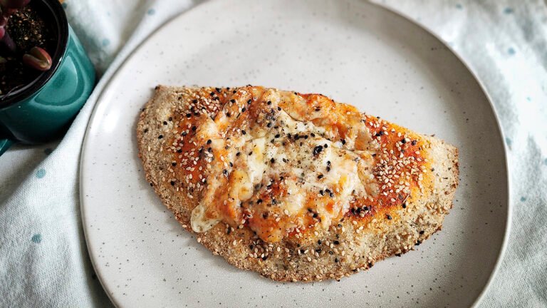 Calzone keto alla siciliana: gusto autentico senza glutine Calzone keto alla siciliana
