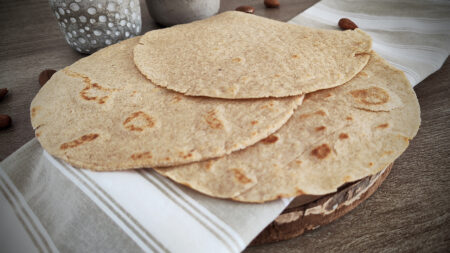 Piadina keto veloce con 3 ingredienti