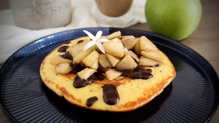 Il pancake keto più profumato che ho mai fatto (con mela e ghee) Pancake keto con mela al ghee