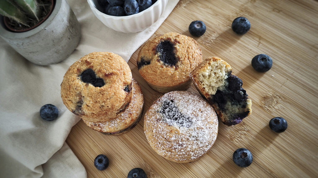 Muffin keto ai mirtilli