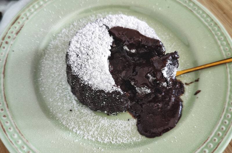 Tortino keto al cioccolato dal cuore caldo