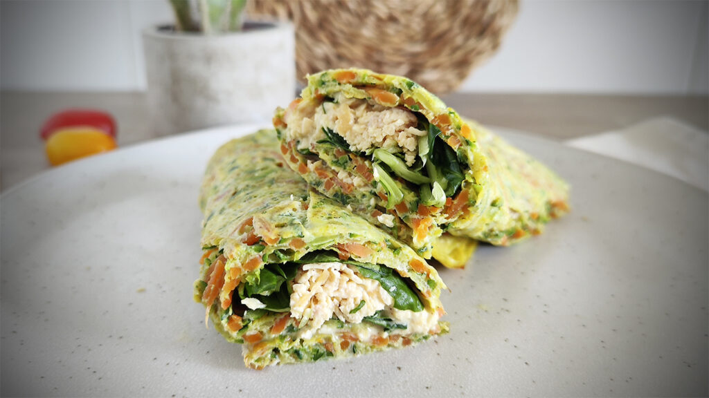 Leggero, colorato e low carb: il wrap keto che trasforma zucchine e carote in un pranzo sano e irresistibile! Wrap keto con zucchine e carote