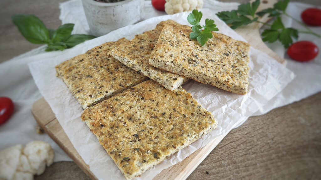 Solo albumi e cavolfiore: il segreto della mia focaccia perfetta! Focaccia keto al cavolfiore con gli albumi