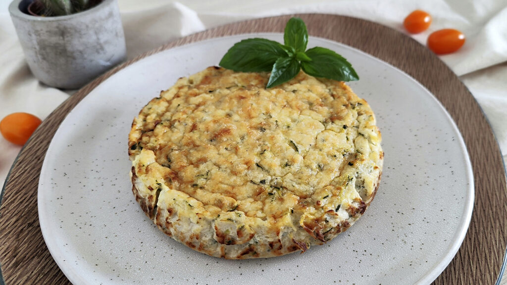Torta salata keto con spaghetti di konjac