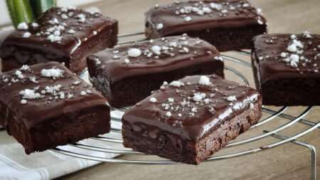 Da quando preparo queste merendine keto in casa, non compro più dolci confezionati! merendine keto al cioccolato fatte in casa