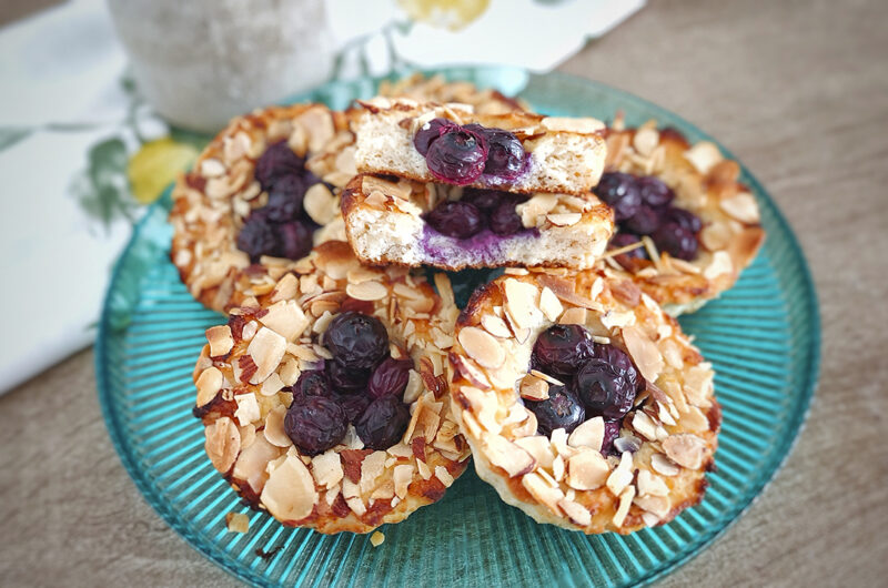 Tortine keto cocco e mirtilli senza glutine