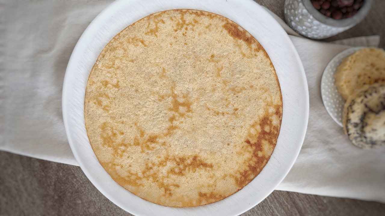 Con 1 impasto fai pane o piadina keto in 2 minuti Con 1 impasto fai pane o piadina keto in 2 minuti