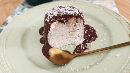 Budino Keto Bounty con 4 ingredienti