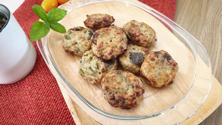 Dorate fuori e morbide dentro: le mie polpette di melanzane keto Polpette di melanzane keto in friggitrice ad aria