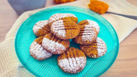 Biscotti keto alla zucca senza uova: con noci pecan e mandorle